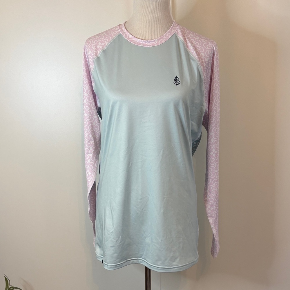 The Four Seasons Resort Long Sleeve Rash Guard Swim Top - L